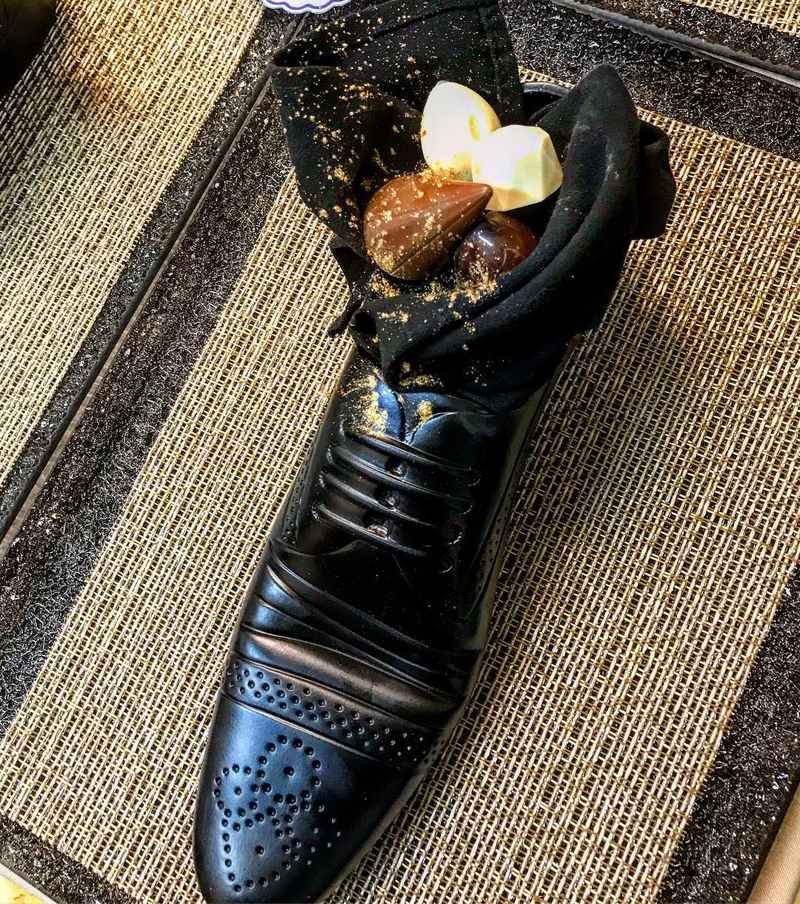 Israel serves Japanese Prime Minister dessert in a shoe, causing offense -  AKIpress News Agency